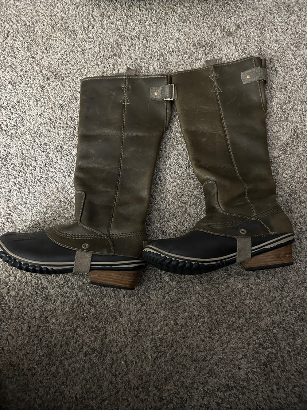 Sorel Olive Green and Black Knee-High Heeled Riding Boots. Size 7.5
